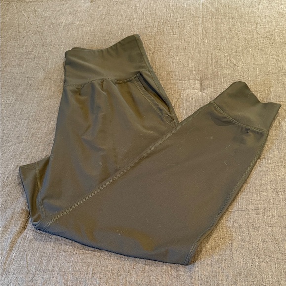 Old Navy Pants - Old Navy Active Go-Dry Black Leggings